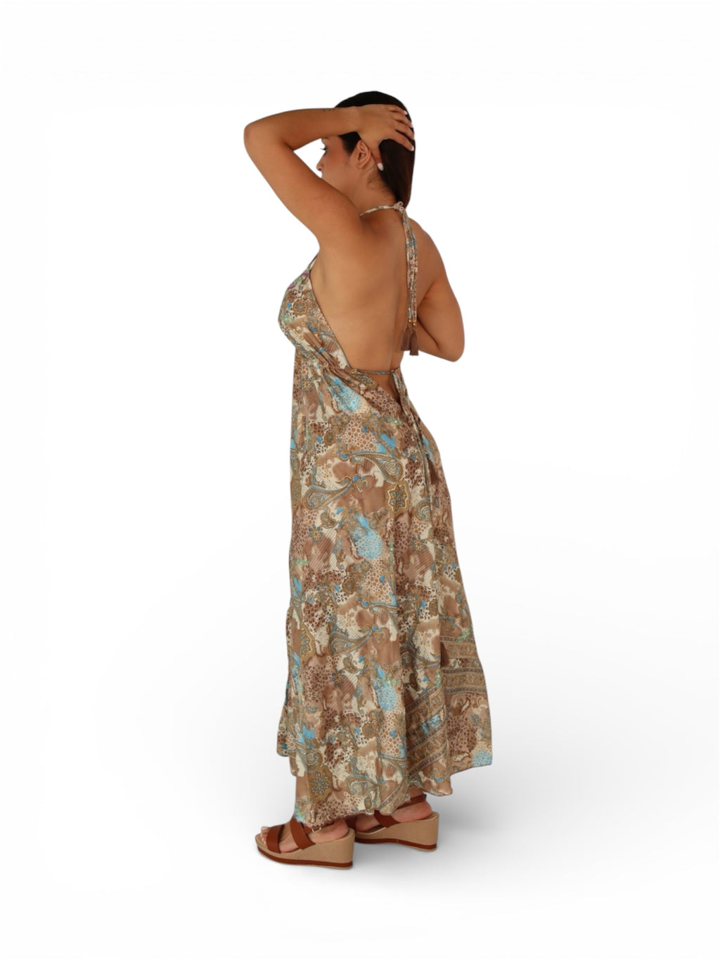 Vestido ajustable con estampados en tonos cafés