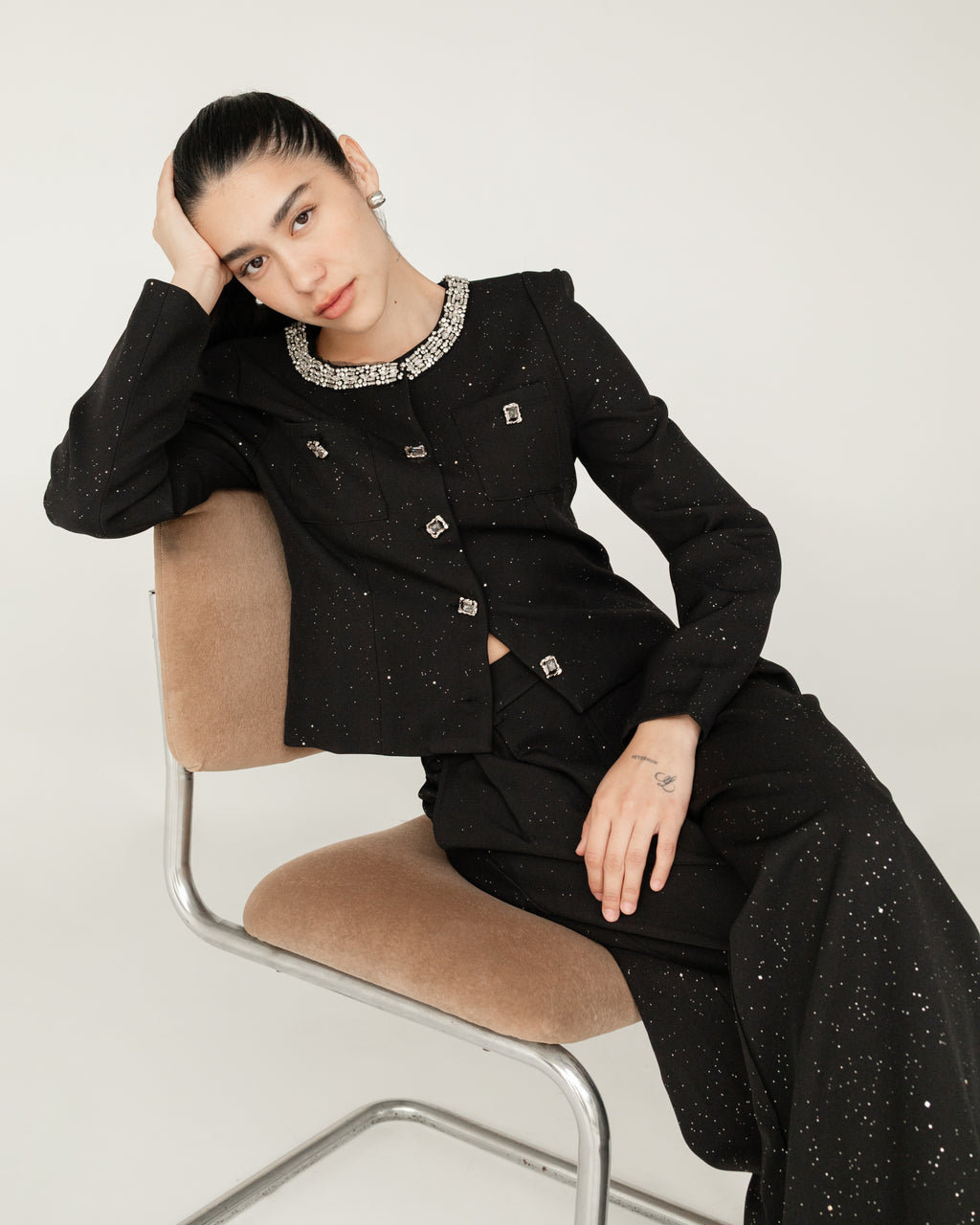 Traje de fiesta con pedrería